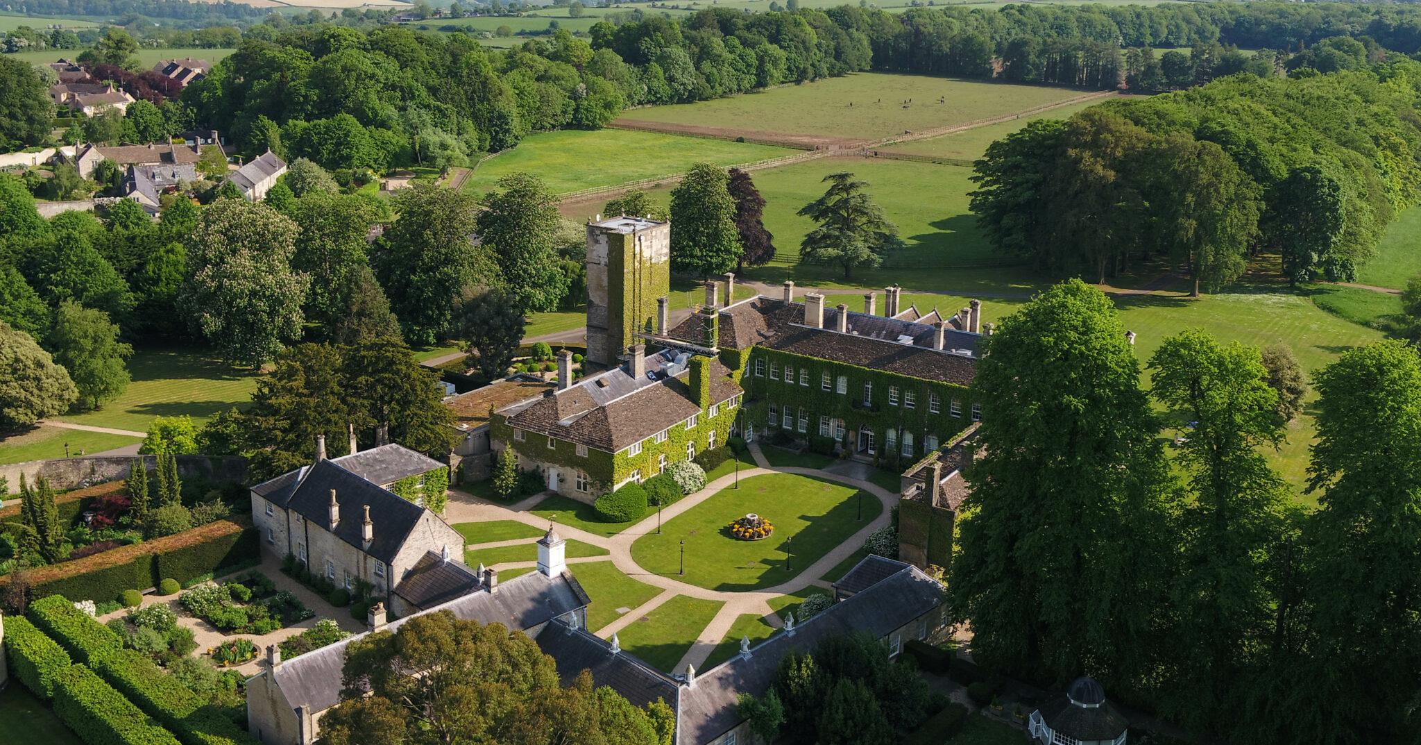 A Stay at an English Country House Hotel Is the Charming, Storybook Getaway You Need To Book ...